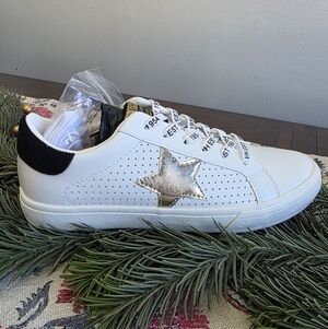 Vintage Havana Women's Grande Sneakers in White/Washed Gold